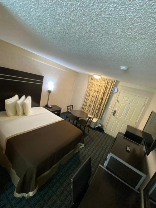 Deluxe Inn - Fayetteville I-95 image 12