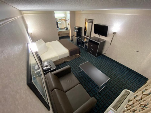 Deluxe Inn - Fayetteville I-95 image 18