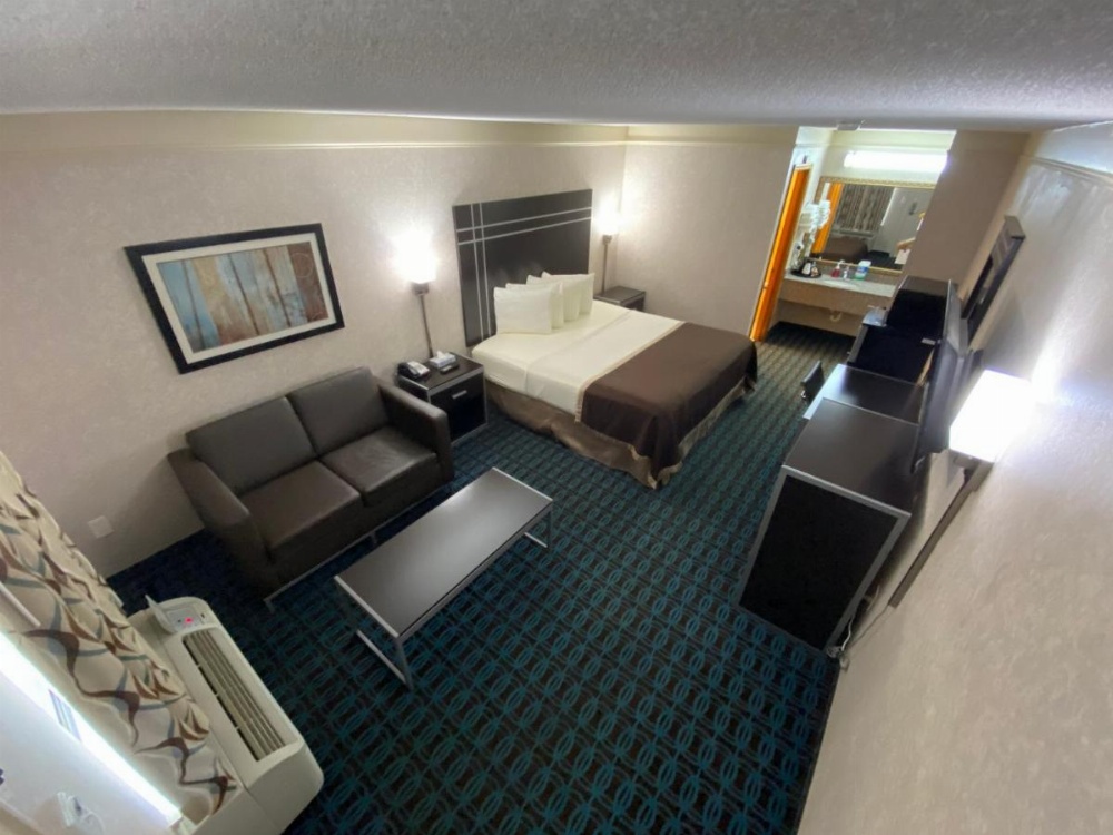 Deluxe Inn - Fayetteville I-95 Image 21