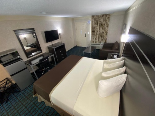 Deluxe Inn - Fayetteville I-95 image 24