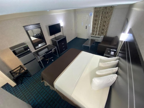 Deluxe Inn - Fayetteville I-95 image 27